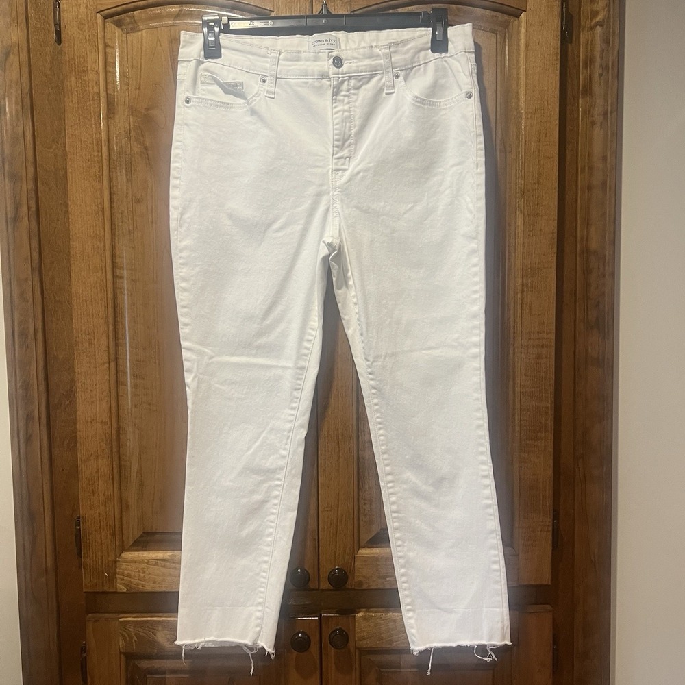 Crown &‎ Ivy Size 12 White High-Rise Skinny Crop Womens Distressed Bottoms